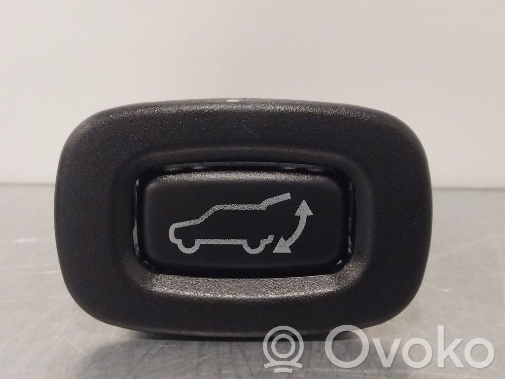 Mitsubishi Outlander Tailgate opening switch 