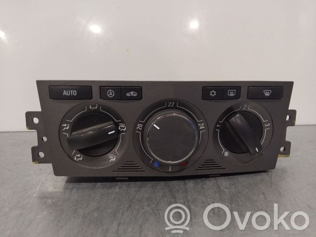 Opel Antara Climate control/heater control trim 