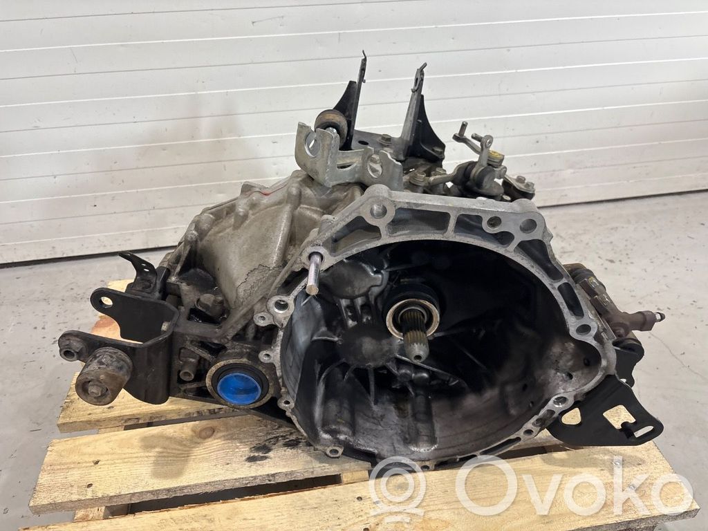 Toyota Avensis T270 Manualna 6-biegowa skrzynia biegów