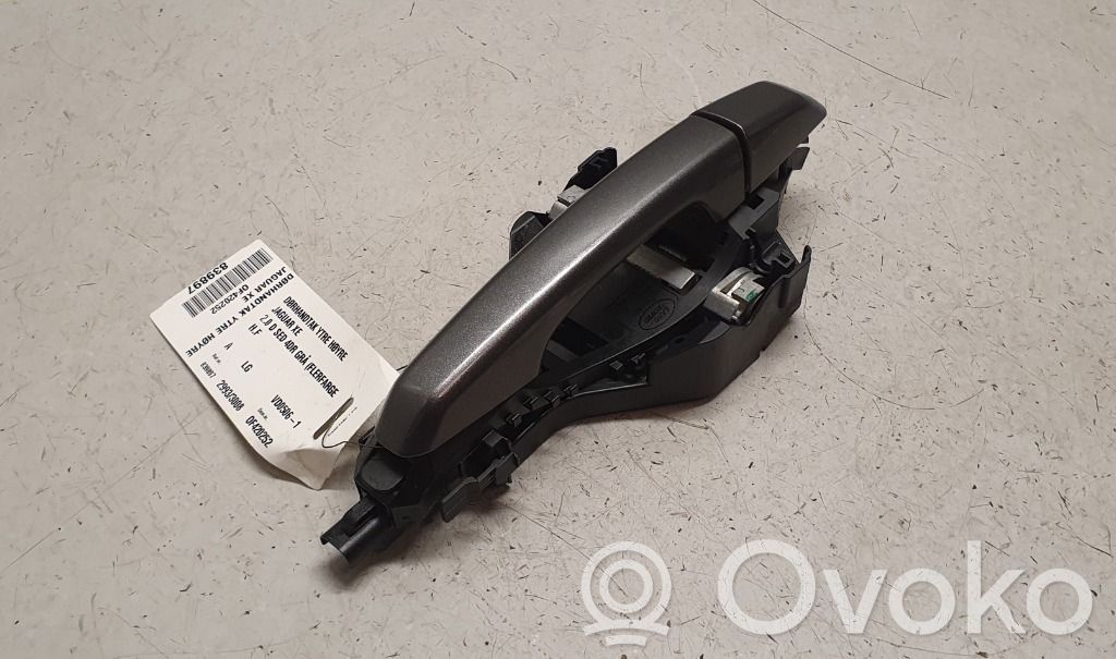 Jaguar XE Manecilla externa puerta delantera 