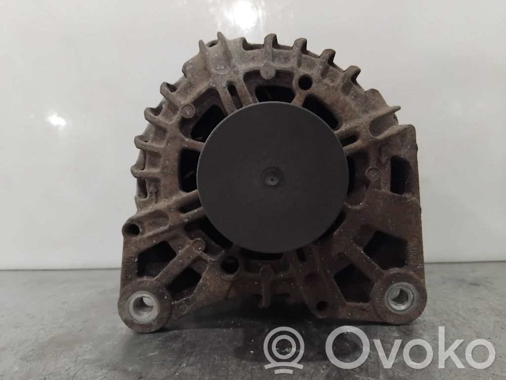 Renault Clio IV Generator/alternator 