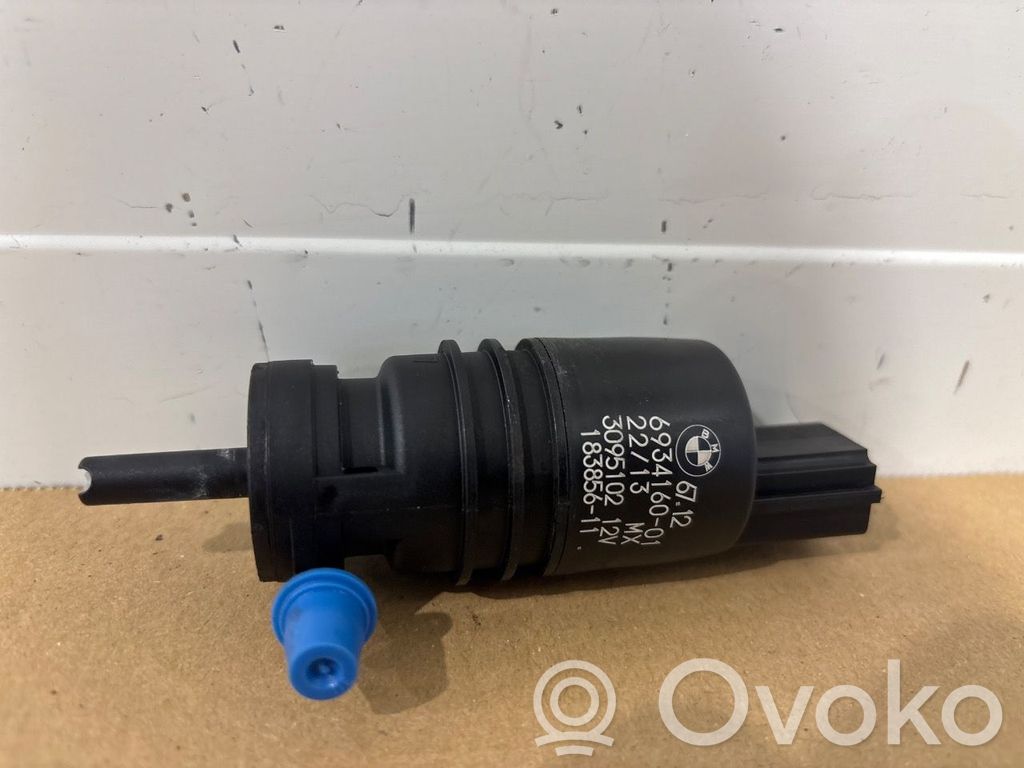 BMW X3 F25 Pompa lavavetri parabrezza/vetro frontale