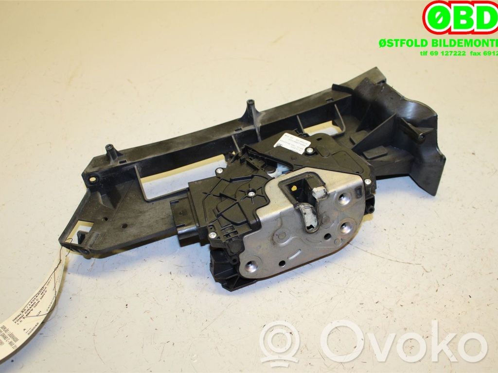 Ford C-MAX II Aizmugurē slēdzene 
