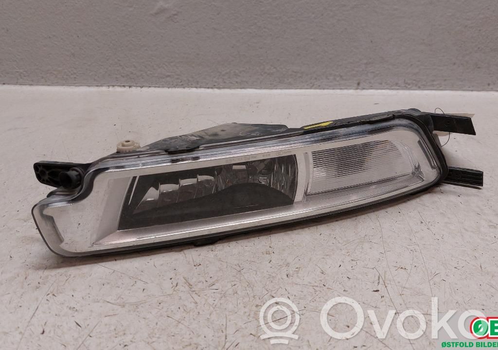 Volkswagen PASSAT B8 Proiector ceață 