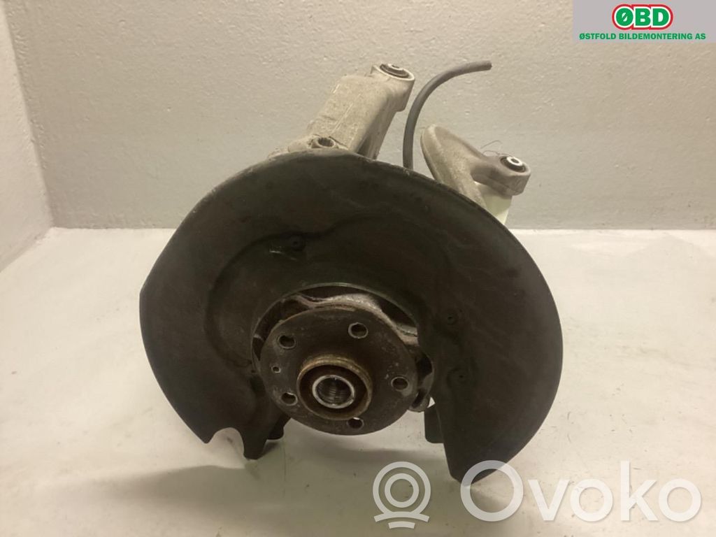 Audi A7 S7 4G Fuso a snodo con mozzo ruota posteriore 