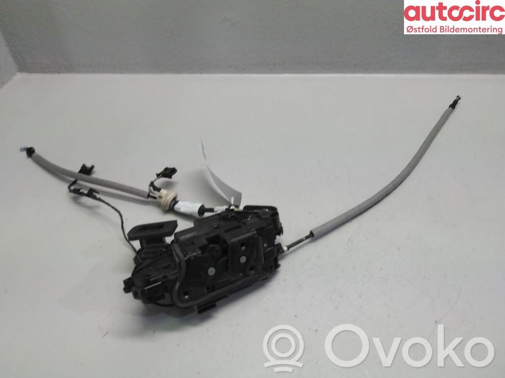 Volkswagen Golf VIII Încuietoare ușă față 