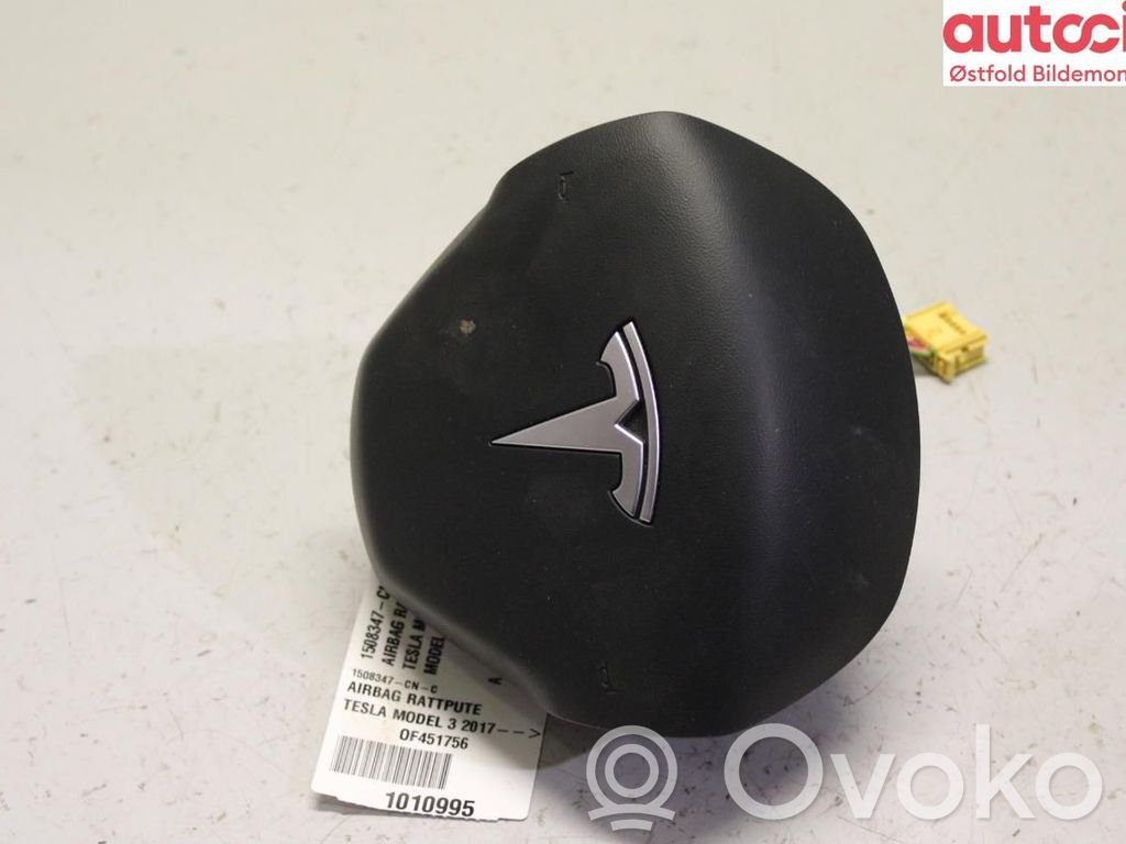 Tesla Model 3 Vairo oro pagalvė 