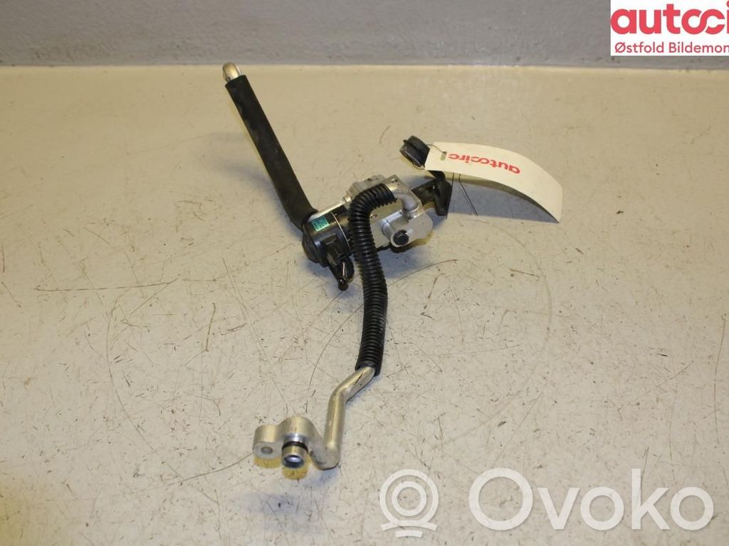 Toyota RAV 4 (XA50) Manguera/tubo del aire acondicionado (A/C) 