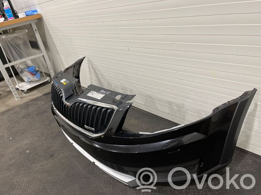 Skoda Octavia Mk3 (5E) Pare-choc avant 