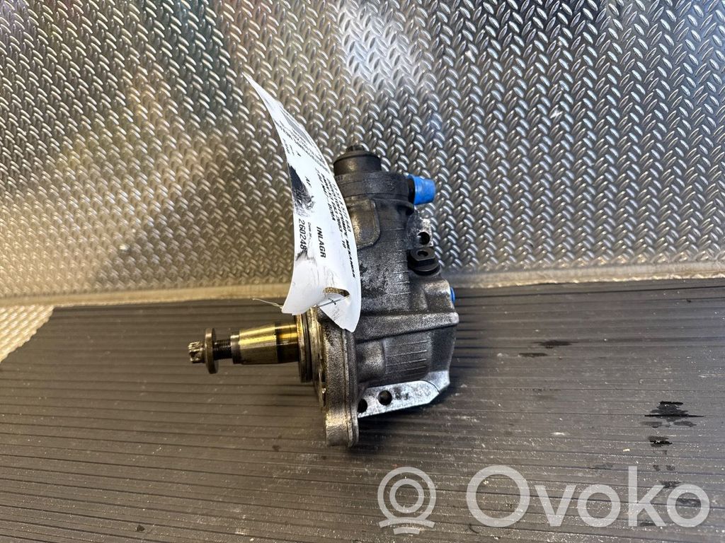 BMW X3 E83 Polttoainesäiliön pumppu 