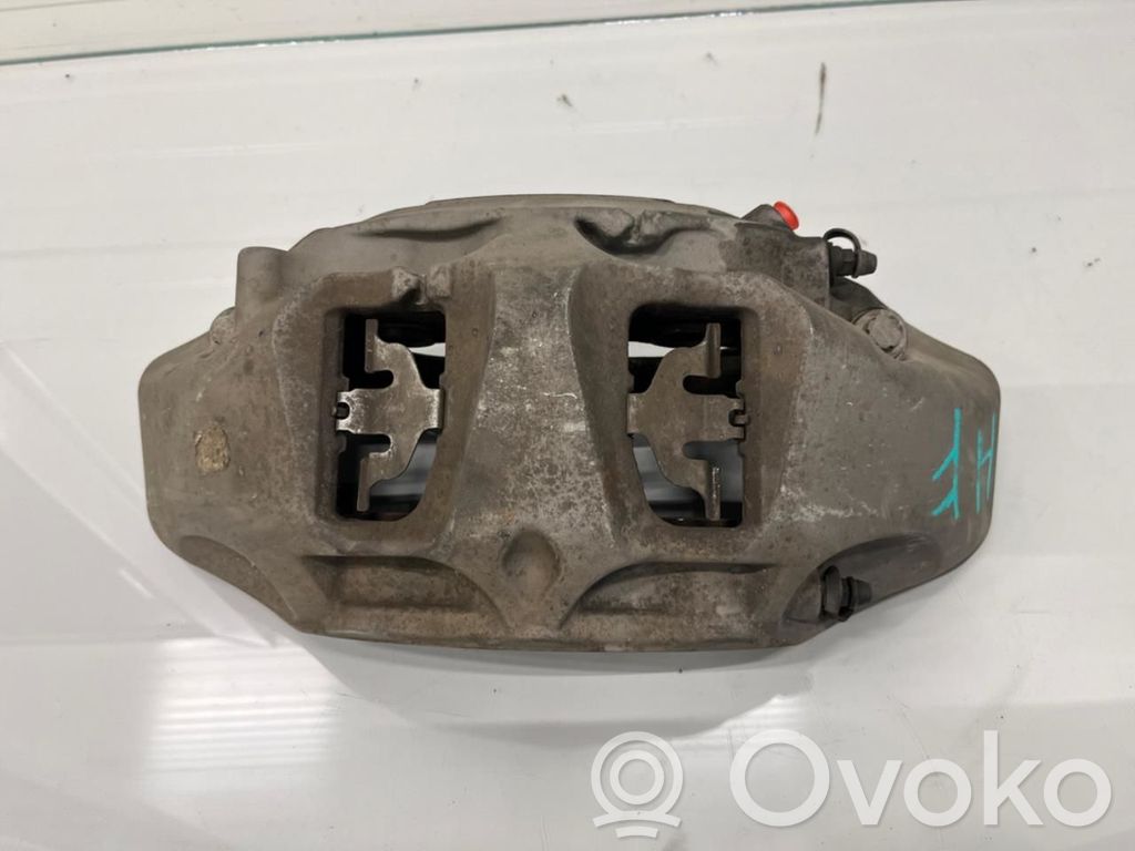 Audi Q7 4M Zacisk hamulcowy przedni 