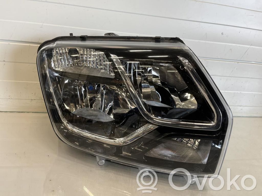 Dacia Duster Priekšējais lukturis 