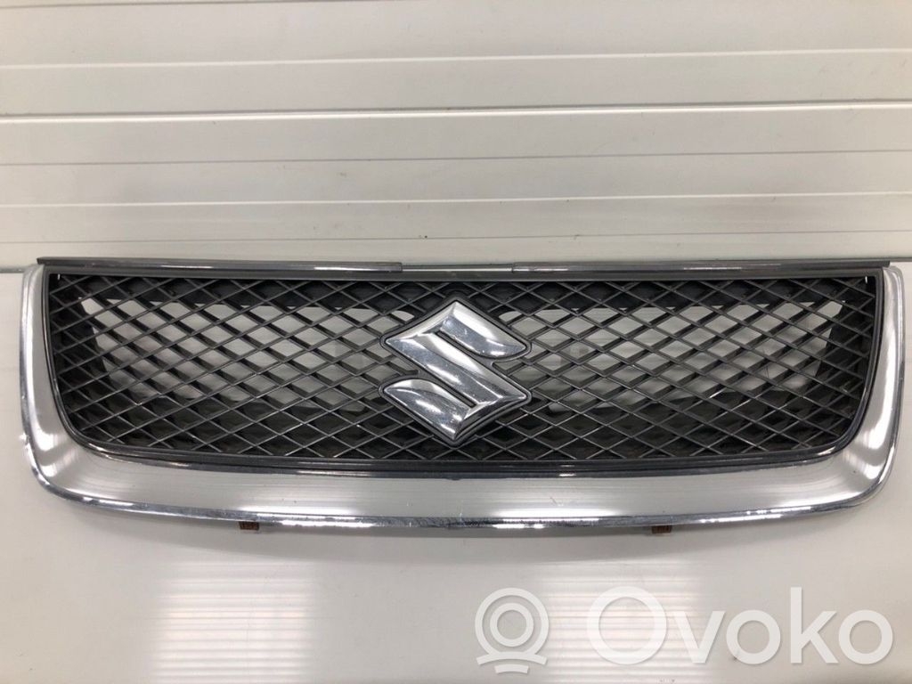 Suzuki Grand Vitara II Atrapa chłodnicy / Grill 