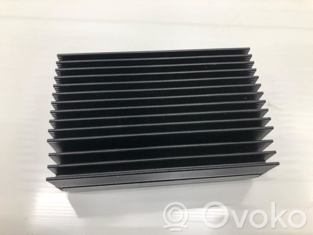 BMW X5 E70 Amplificator sunet 