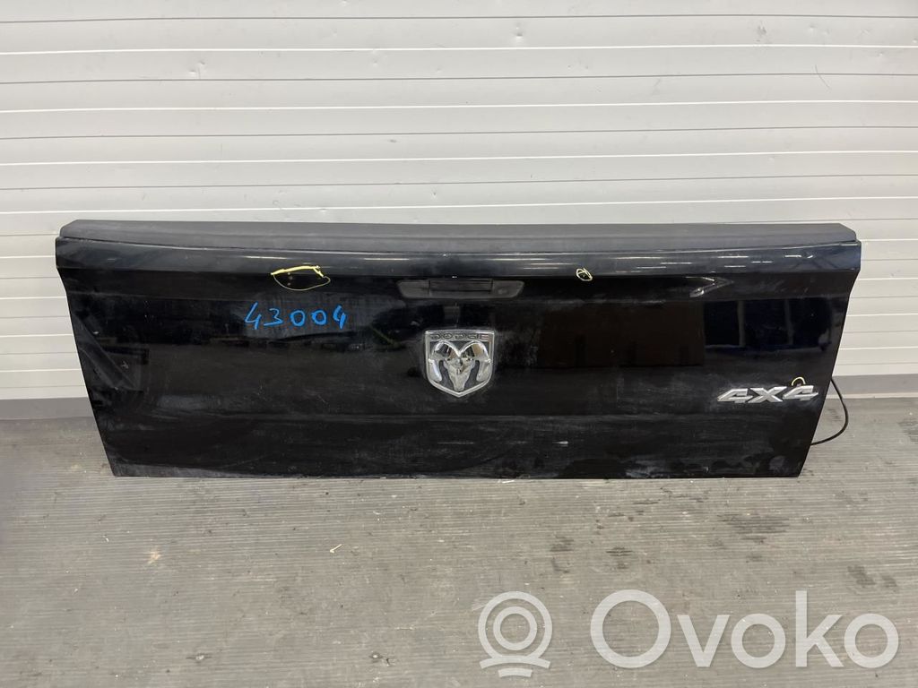 Dodge RAM 1500 DS Alustakaukalo takapaneeli/takaluukku 