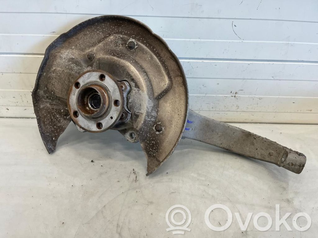 Volvo XC60 Achsschenkel vorne 