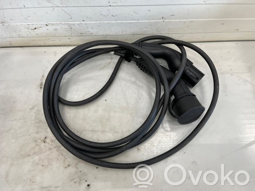 Sähköauton latauskaapeli   DN4E30533B,DN4E30533B