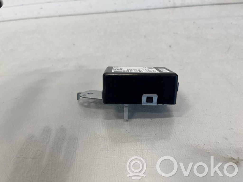 Toyota RAV 4 (XA40) Alte unități/module de control 
