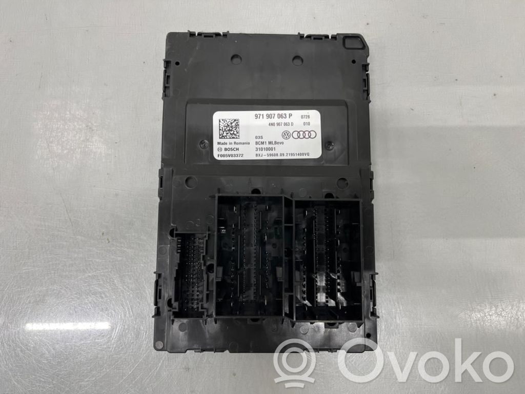 Porsche Taycan 9J1 Modul de control caroserie central 