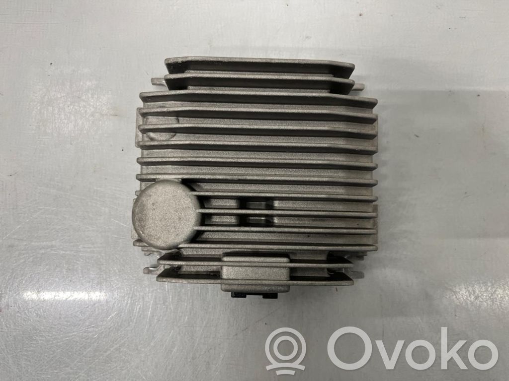 Porsche Taycan 9J1 Autres dispositifs