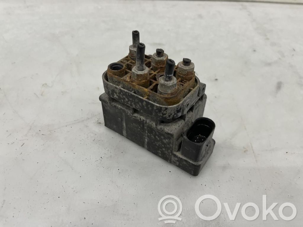 Porsche Panamera (970) Bloc supape suspensie pneumatică 