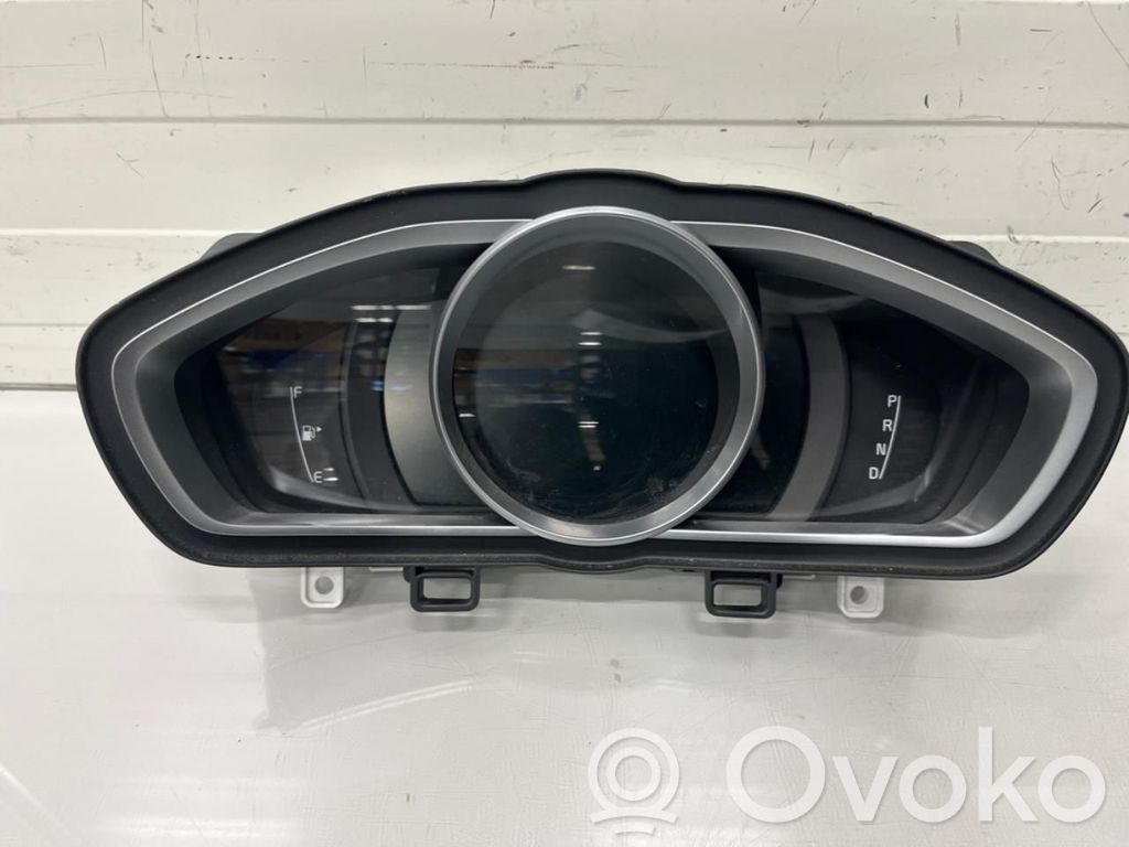 Volvo V40 Speedometer (instrument cluster) 