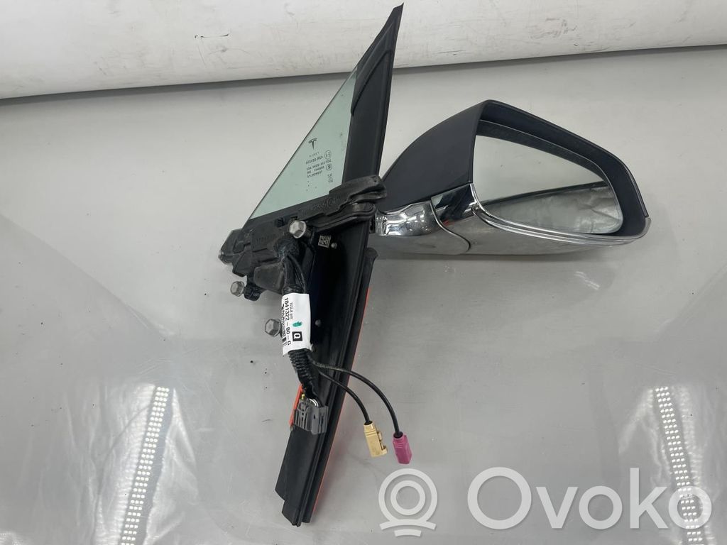 Tesla Model S Specchietto retrovisore elettrico portiera anteriore 