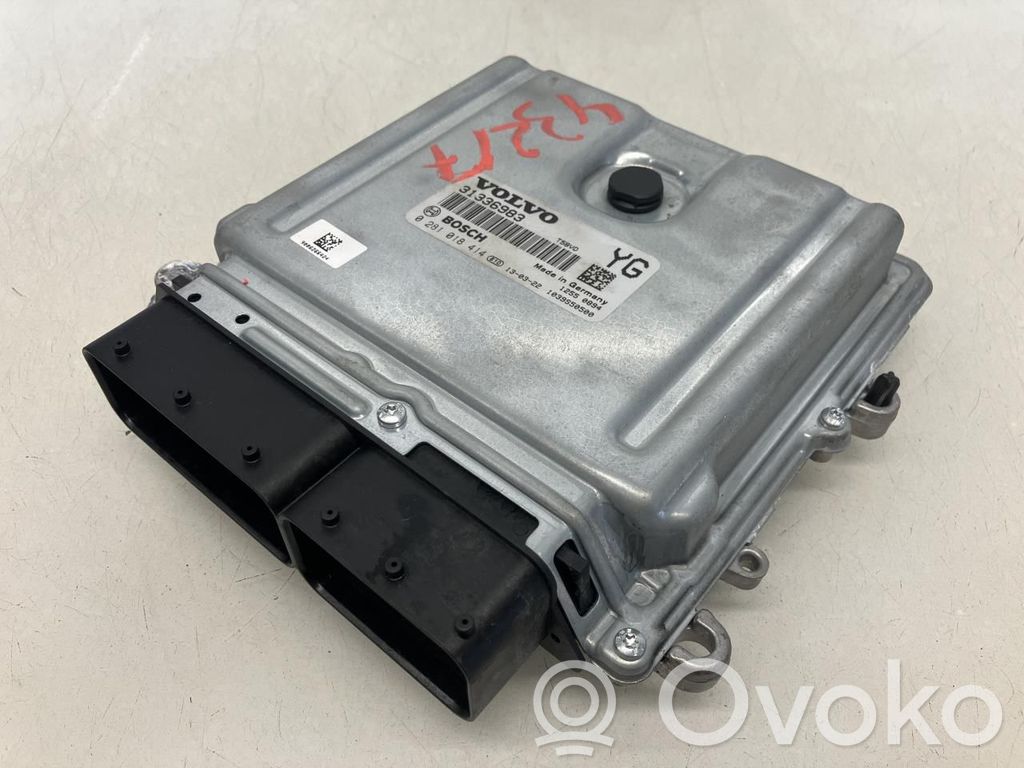 Volvo V40 Engine control unit/module ECU 