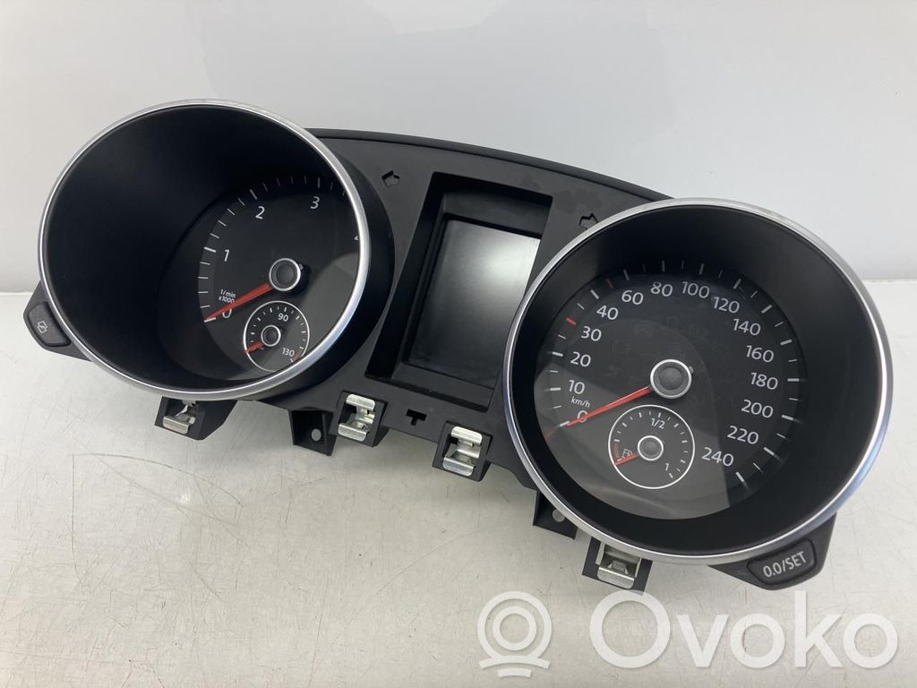 Volkswagen Golf VI Tachimetro (quadro strumenti)