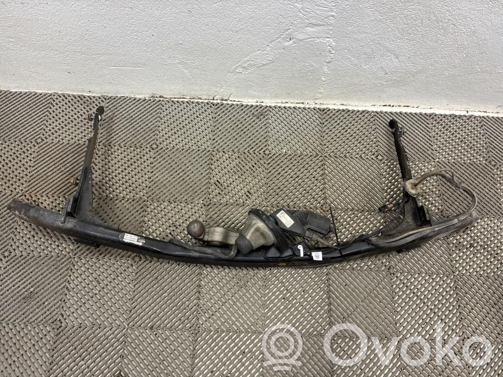Volkswagen Tiguan Hak holowniczy 