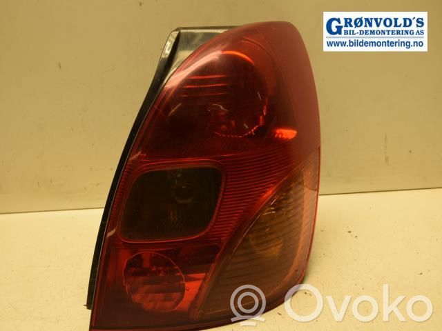 Toyota Corolla Verso E121 Rückleuchte Heckleuchte 