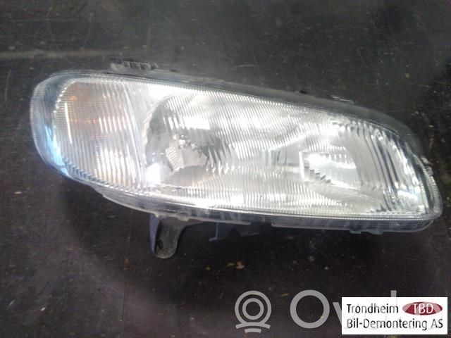 Opel Omega B1 Faro/fanale 