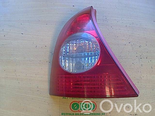 Renault Clio II Luci posteriori 