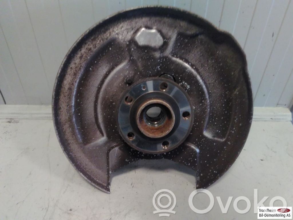 Volvo S60 Mangueta de dirección de rueda trasera 
