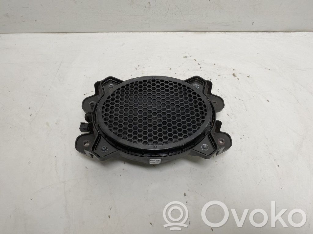 Volkswagen Amarok II Altavoz subwoofer 
