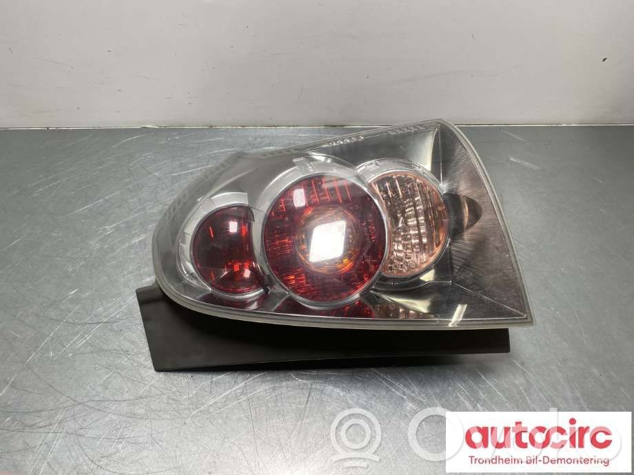 Toyota Corolla Verso E121 Takavalot 