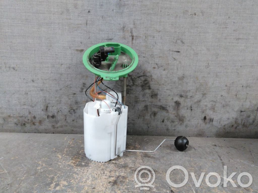 Volkswagen e-Golf Bomba interna de combustible 
