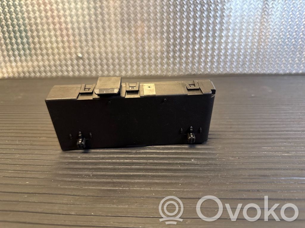 Unité de commande / module de hayon   61355B529E5,61355B529E5,61355B529E5,61355A74B11,61355B529E5