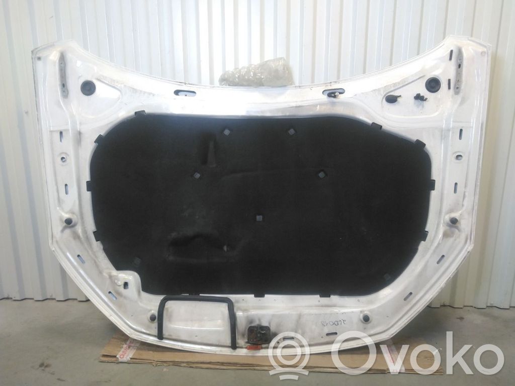 Volkswagen Scirocco Konepelti 