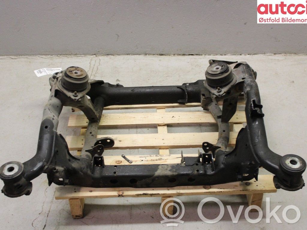 Mercedes-Benz GL X164 Sottotelaio anteriore