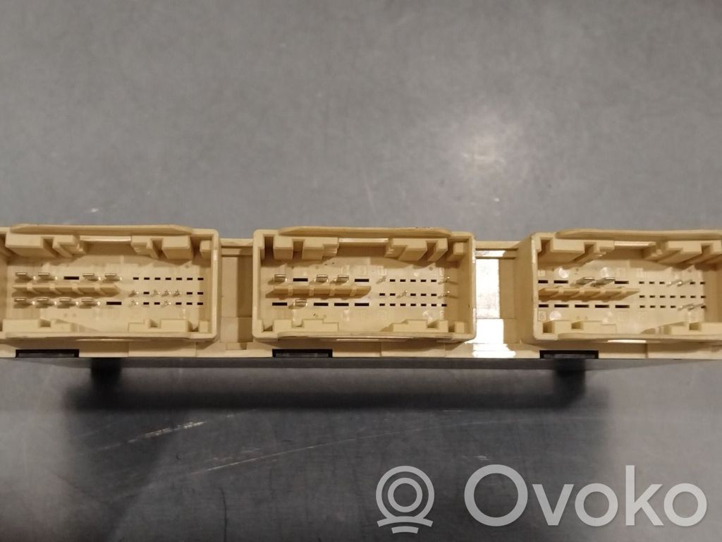 Mercedes-Benz EQB Module de commande de siège
