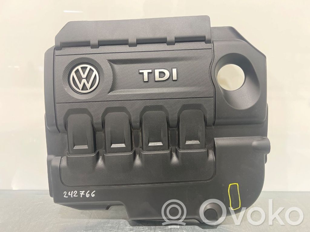Volkswagen Golf VII Osłona górna silnika 