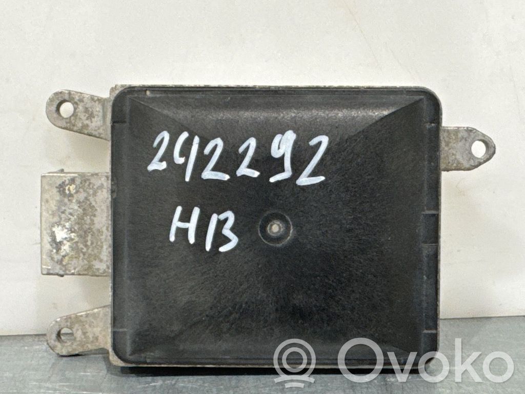Volkswagen PASSAT B7 Sensor de radar Distronic 