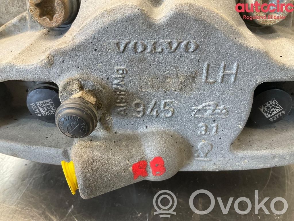 Volvo V60 Priekinis suportas 