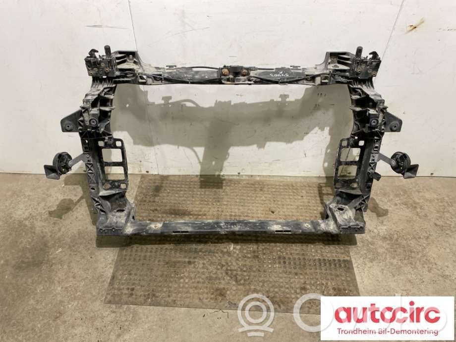 Audi Q7 4M Radiatoru panelis 