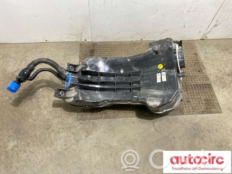 Audi Q7 4M Zbiornik płynu AdBlue 