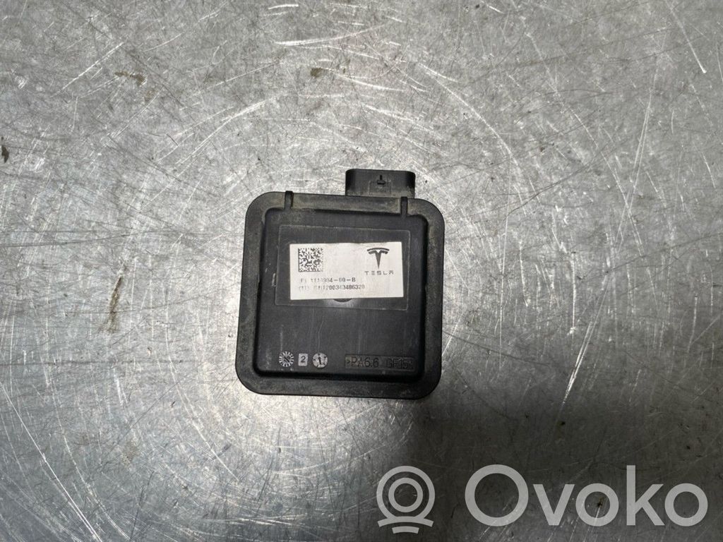 Tesla Model S Sonstige Steuergeräte / Module 