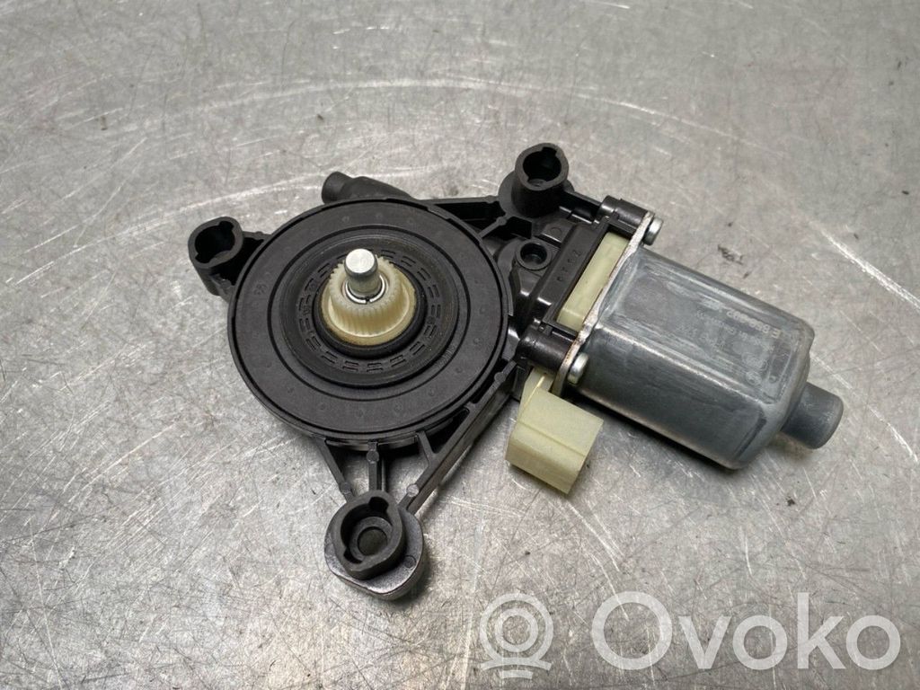 Volkswagen Tiguan Moteur de lève-vitre de porte avant