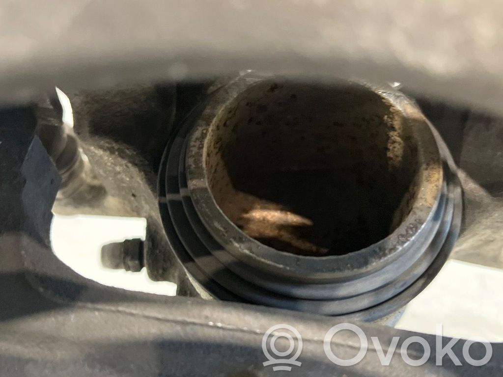 Mercedes-Benz A W176 Pinza del freno anteriore 