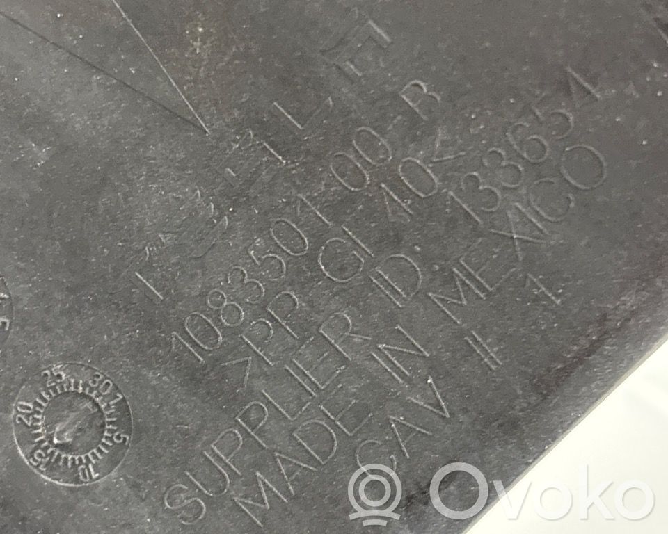 Tesla Model 3 Radiatoru panelis 